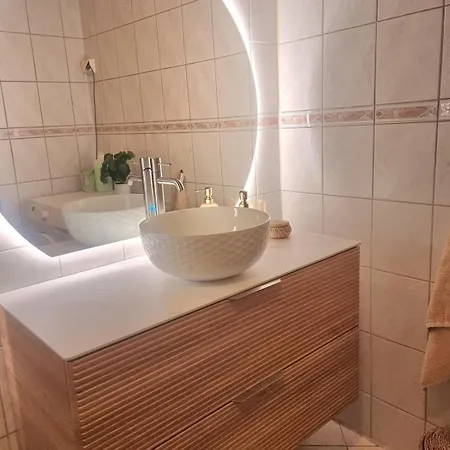 Sentralt,unikt Lite Bergenshus Med Sjel Pa Fine Nostet! Prázdninový dům Bergen