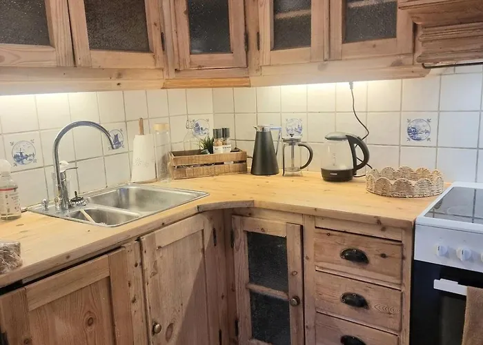 Holiday home Sentralt,unikt Lite Bergenshus Med Sjel Pa Fine Nostet!