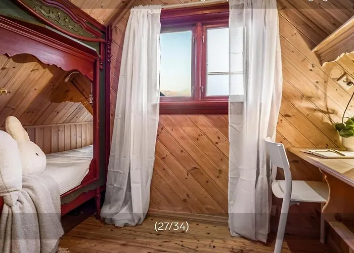 Sentralt,unikt Lite Bergenshus Med Sjel Pa Fine Nostet! Ferienhaus *